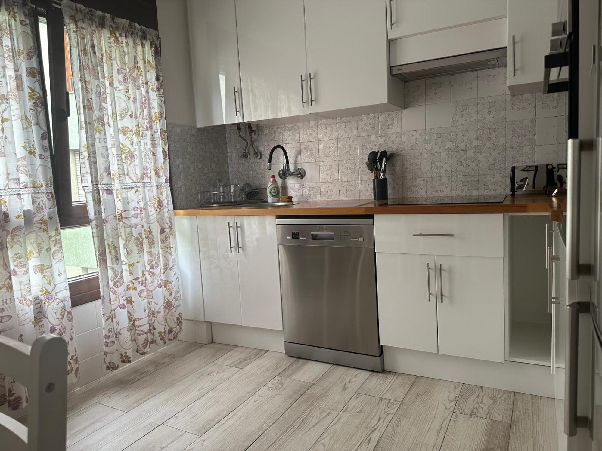 Itos Flats Apartament Infiesto